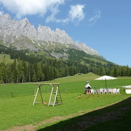 Appartementhaus Hochkoenig 1 - Alpenrose