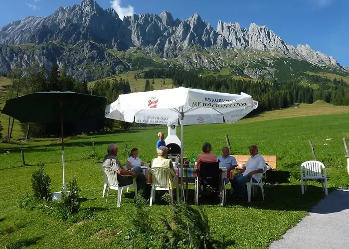 Appartementhaus Hochkoenig 1 - Alpenrose アパート Mühlbach am Hochkönig